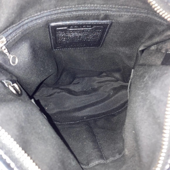 COACH F10944 BLACK, GRAY SIGNATURE PRINT CROSSBODY - Picture 6 of 15